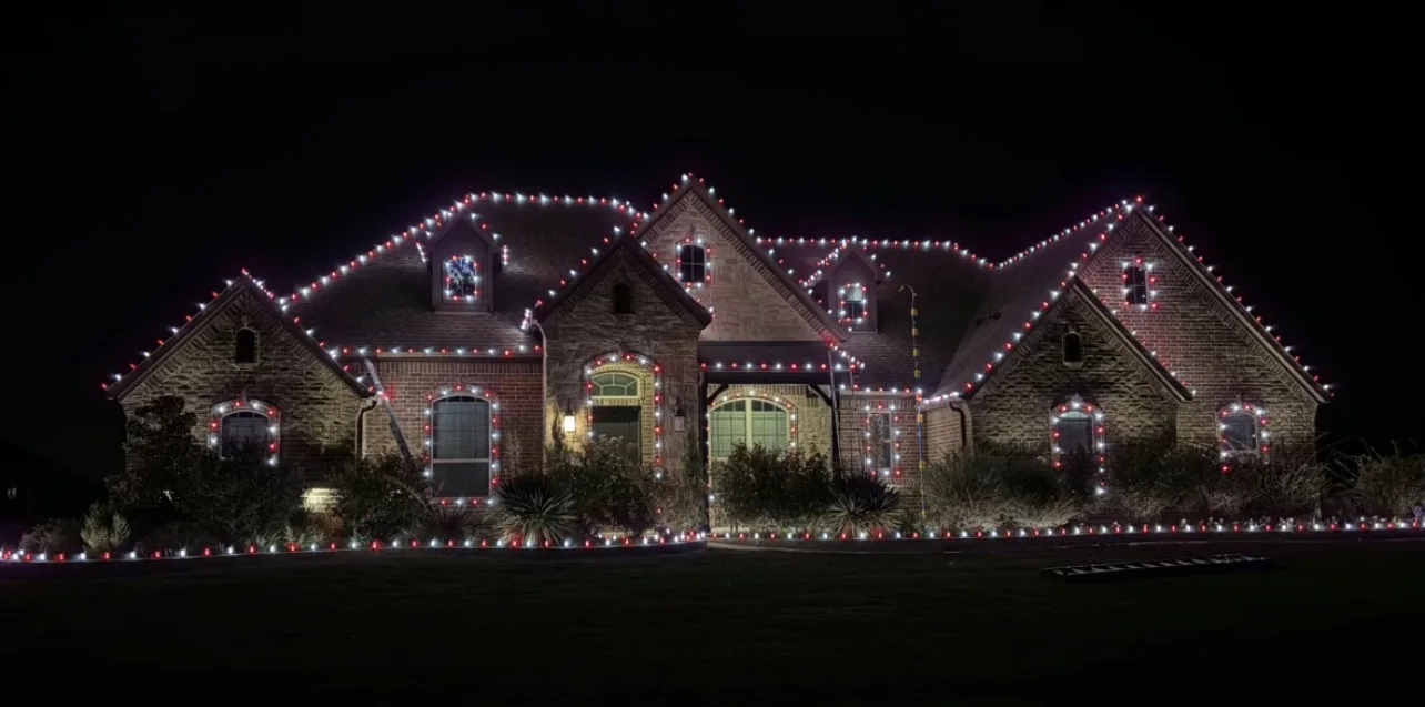 Alternating red and white C9 across a stone estate